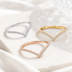Véra V Moissanite Anillo