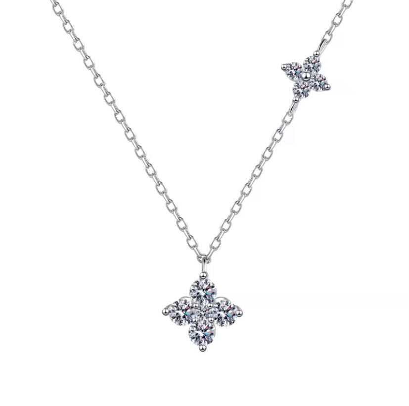 Golden Clover Pendant Silver Necklace
